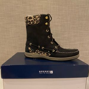 Sperry Hikerfish lace up boot